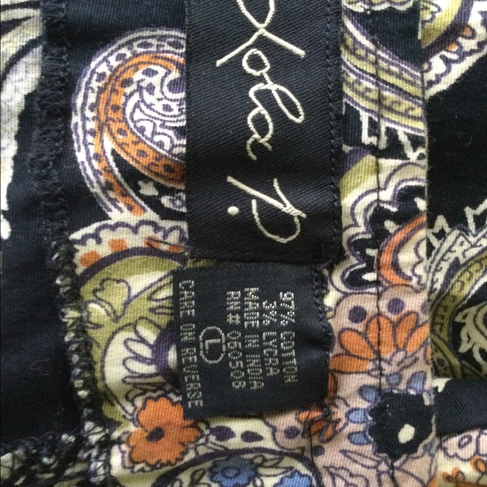 Black paisley skirt. Flare. - Picture 3 of 3